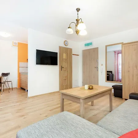 Apartment Apartamenty Sikorskiego By Renters